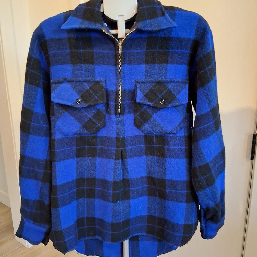 Vintage Onehunga Woollen Mills Blue & Black Plaid Men's Pure New Wool Pullover